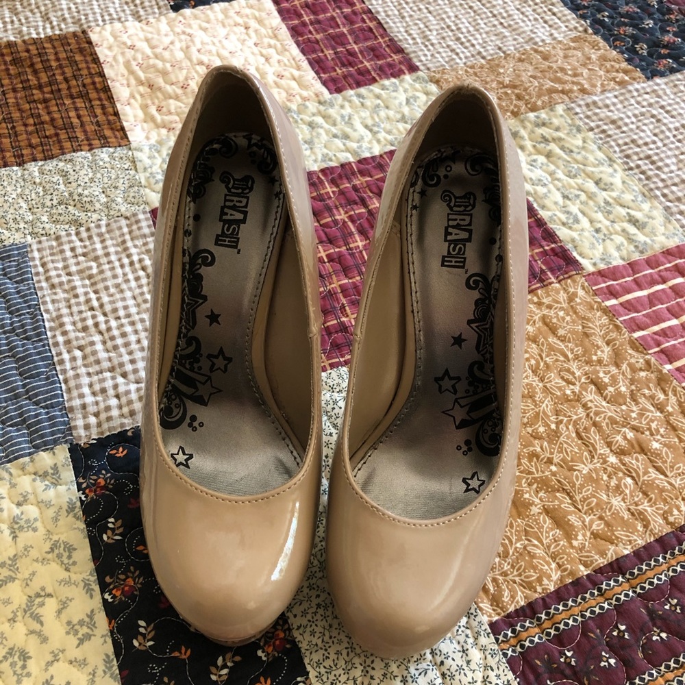 Trash brand faux leather nude stiletto